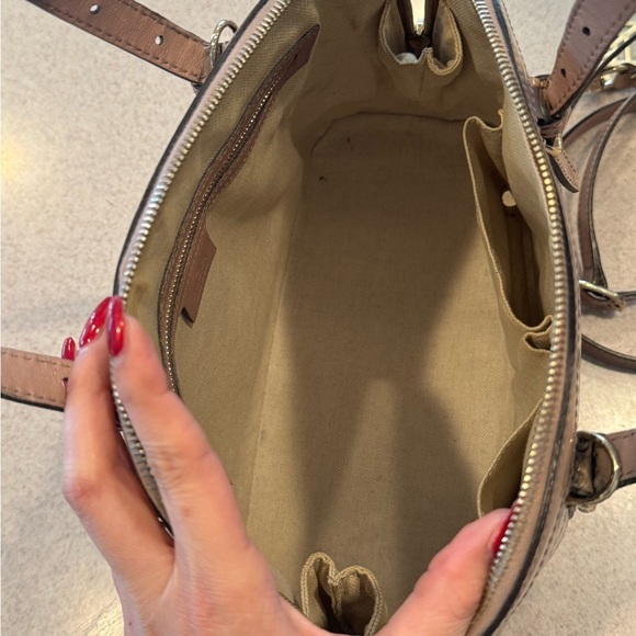 Authentic Gucci Patent Microguccissima Dome Bag - Picture 8 of 15